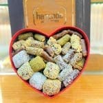 Hediyelik Tatlı Paketi Kalpli Kutu 1,4 Kg