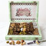 Anneler Gününe Özel Hediyelik Tatlı Paketi Yeşil Kutu 3