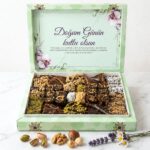 Doğum Gününe Özel Hediyelik Tatlı Paketi Yeşil Kutu 3