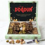 Doğum Gününe Özel Hediyelik Tatlı Paketi Yeşil Kutu 4